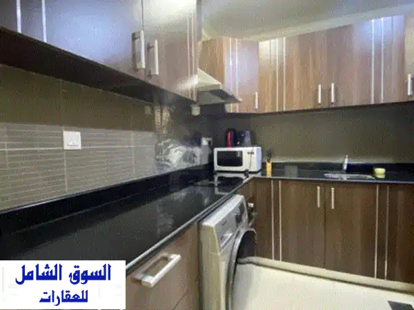 يوجد لدينا شقة راقية بتصميم عصري حديث ومميز، مفروشة بالكامل ونظيفة جداً، في منطقة هادئة في الجفير. ...