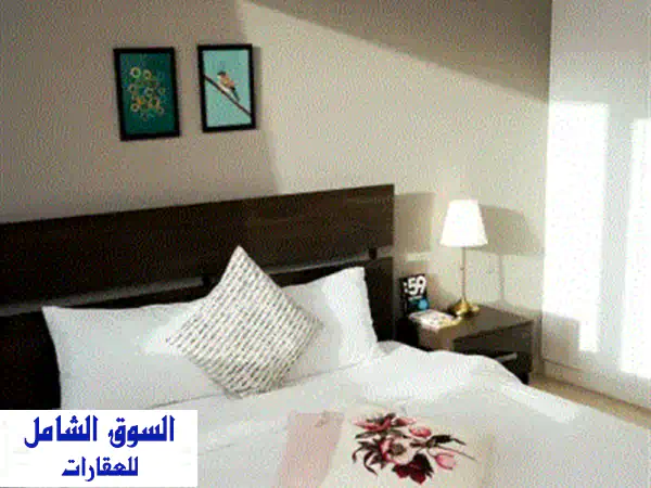 شقق مفروشة ومخدومة بالكامل في قلب صباح السالم، بتصميم عصري، مطبخ مجهز، غرفتي نوم مع حمام خاص. تنظيف ...