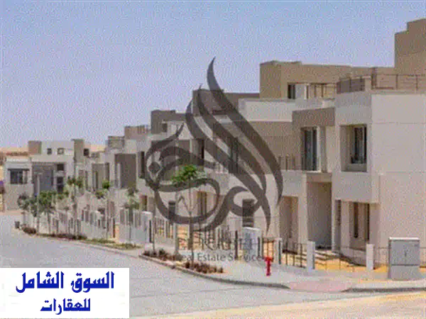 تاون هاوس كورنر للبيع في بالم هيلز قطامية PK2 التجمع الخامس موقع مميز اقل من سعر السوق 2