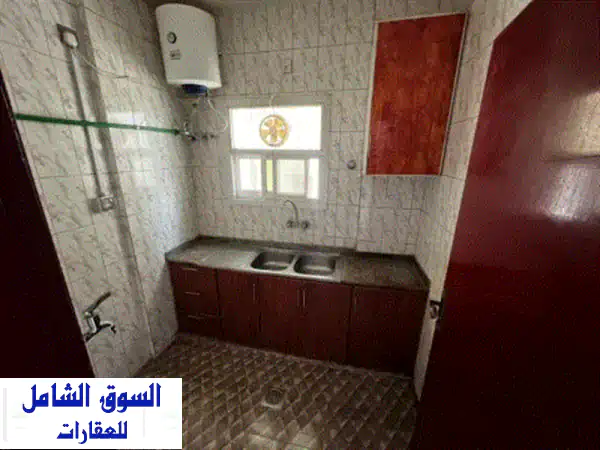 أجمل الاستوديوهات وأقل الأسعار للإيجار السنوي في النخيل  ثاني صف من كورنيش عجمان. فرصة مميزة للسكن ...