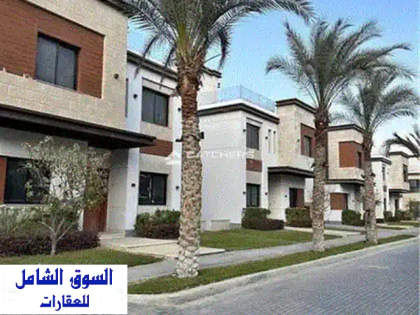 لفترة محدودة خصم 45  علي فيلا [تاون هاوس] في كمبوند ديجار بجوار الجامعة الأمريكية دقايق من وتر واي وهايد بارك وقطامية هايتس azaar new cairo hyde park 3