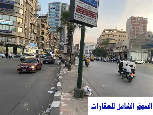 لراغبي الاستثمار العقاري محل تجاري للبيع بالزقازيق بشارع الجلاء في الزقازيق الشرقية