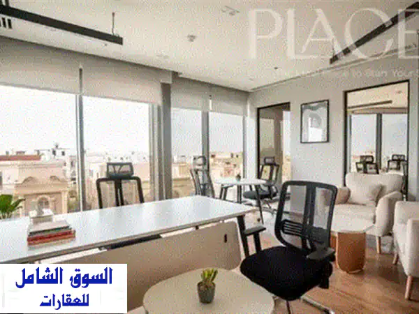 استثمر في موقع مميز  مكتب إداري متكامل التجهيزات في منطقة استراتيجية علي التسعين الشمالي وسهلة الوصول.