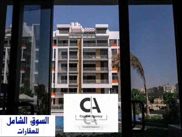 شقه للبيع في  قلب التجمع الخامس في الجولدن سكوير في كمبوند ايكون مقدم 5   وقسط علي 10 سنوات مع خصم كاش 35   * Icon * 4