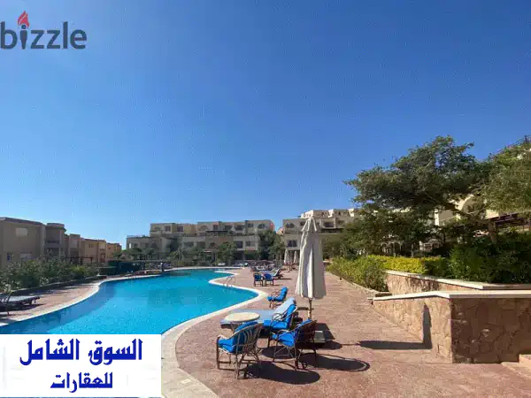 شاليه للبيع 100 م غرفتين +2 حمام Sea View في العين السخنة بأفضل سعر بعد الخصم، في لاجونا باي قريه شغاله بالفعل