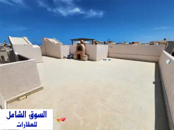 فرصة يصعب تكرارها داخل قرية مصر الجديدة. شاليه ثاني علوي برووف خاص، تشطيب حديث، بجوار البسين ...