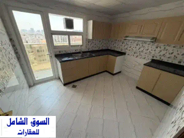 شقة غرفتين وصالة للإيجار السنوي  كورنيش عجمان مباشرة بجوار أبراج الكورنيش. الإيجار السنوي 48000 ... 4