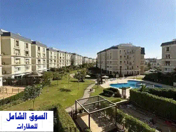 شقة للبيع 200 م تشطيب سوبر لوكس مباشر علي الليك ديستريكت بكمبوند ميفيدا Mivida 2