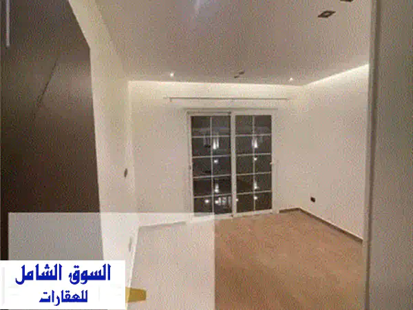 شقه بجاردن مميزه 173 م في الجولدن سكوير التجمع كمبوند راقي  بجوار ميفيدا 2