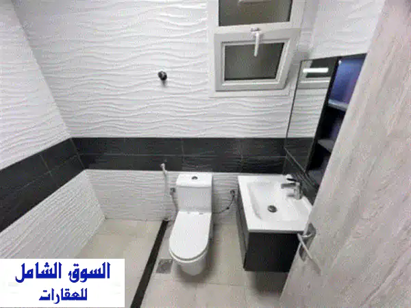 استوديو للإيجار السنوي – الجرف 3، طابق ثانٍ، بالقرب من السوق الصيني. الإيجار السنوي 22,000 درهم، ...