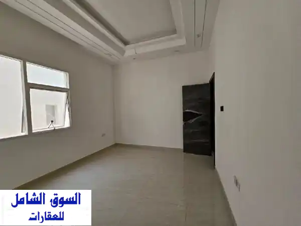 للبيع فيلا دورين في إمارة الشارقة منطقة الحوشي...
