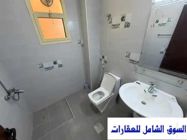 للإيجار فيلا مميزة في منطقة المويهات 1 بموقع...