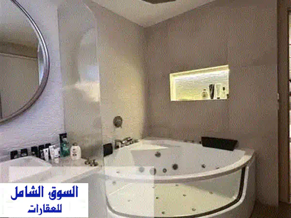 فيلا للبيع بنص سعرها الاصلي عايزه ليها مشتري جاهز للتنفيذ وهسلها فوري بمجرد التعاقد في كومباند فيلات فقط 4