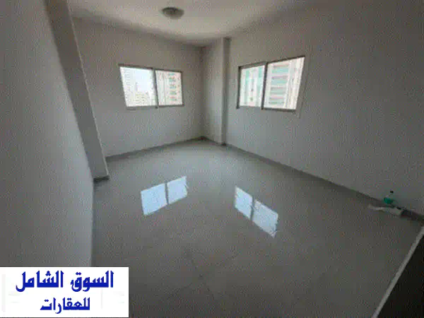 شقة غرفتين وصالة للإيجار السنوي  كورنيش عجمان مباشرة بجوار أبراج الكورنيش. الإيجار السنوي 48000 ... 3