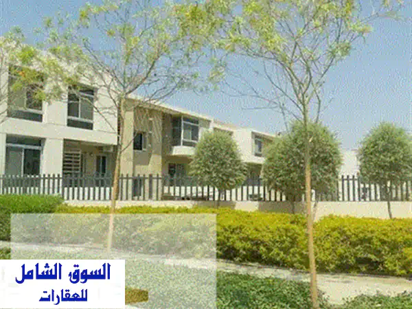 للبيع توين هاوس متشطبه و فوري في تاج سيتي ب 100 الف للحجز و خصم مميز للكاش و اقساط علي 10 سنين  التجمع الخامس نيو كايرو