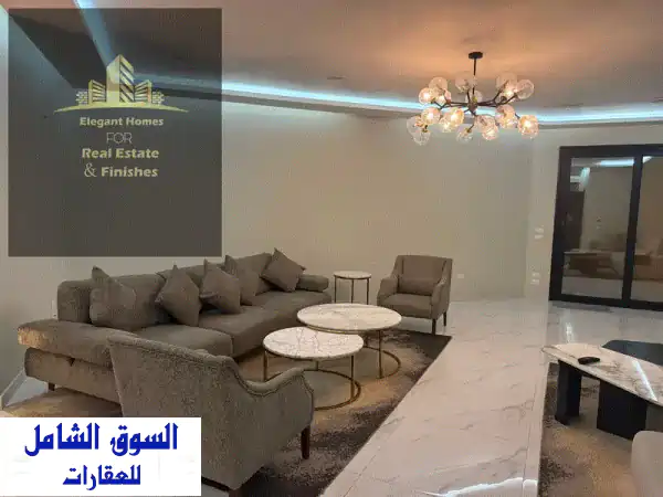 شقة أرضي بجاردن للإيجار في ميدتاون – أمام الجامعة الأمريكية  220 م + جاردن 100 م