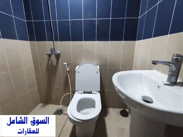 استوديو في مدينة عيسى للإيجار مع مكيف سبليت. 130 دينار بحريني مع كهرباء وماء غير محدود. غرفة واحدة، ... 4