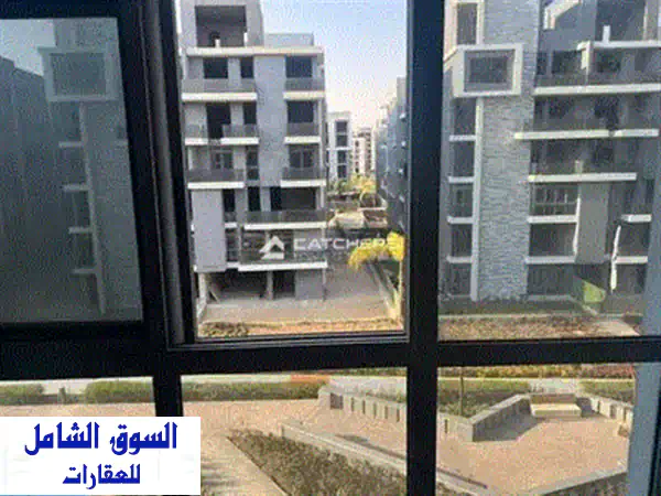 فيلا مستقلة فاخرة  فيو مباشر علي [الاهرامات]  خصم 40   رفاهية ورقي  بكمبوند صن كابيتال , الكمبوند بالقرب من مول العرب , مول مصر , الشيخ زايد