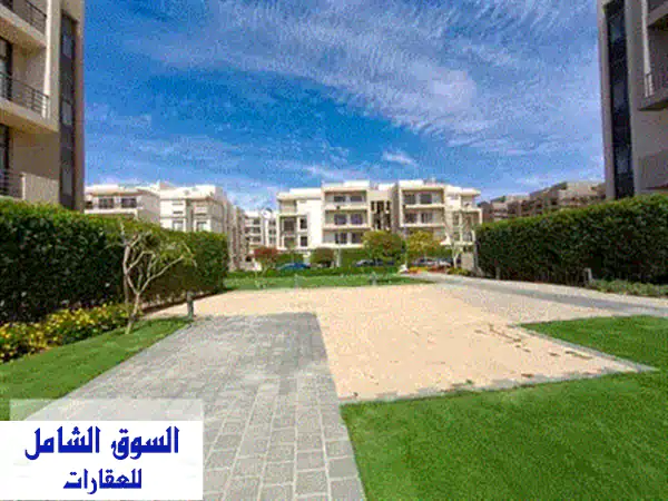 شقة مع جاردن متشطبه بالكامل للبيع في فيفث سكوير المراسم، القاهرة الجديدة Fifth Square AL Marasem New Cairo 2