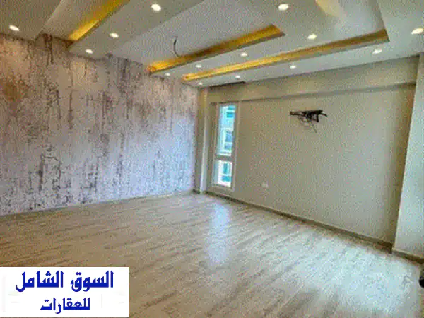 شقه للبيع { تسليم فوري ومتشطبه } في كمبوند المقصد في R3 بالتقسيط علي 10 سنوات في العاصمه الاداريه